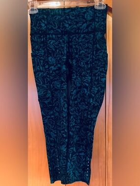 lululemon athletica Black and Teal Patterned Leggings